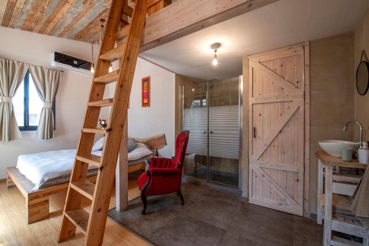 Gate Away B&B Units - המקום באל רום Eksteriør billede
