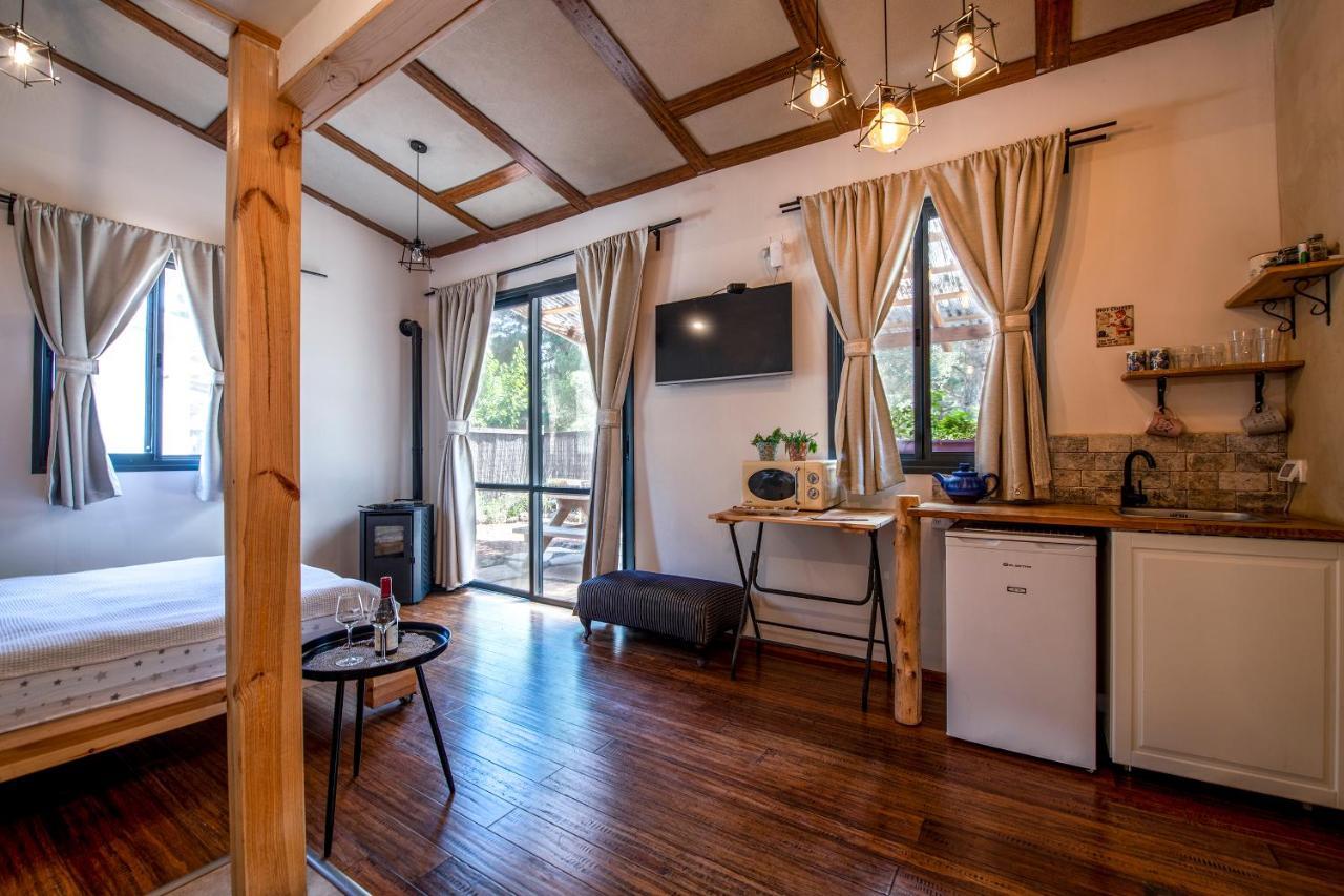 Gate Away B&B Units - המקום באל רום Eksteriør billede