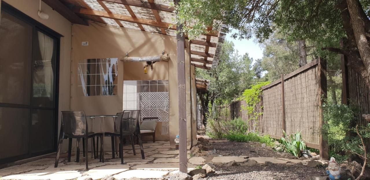 Gate Away B&B Units - המקום באל רום Eksteriør billede