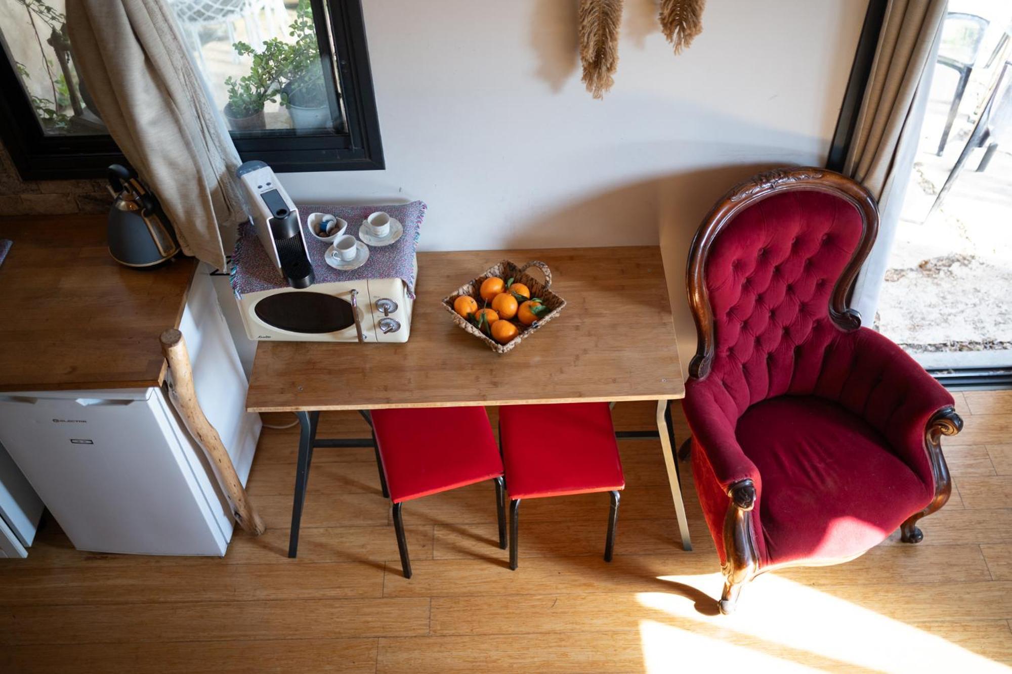 Gate Away B&B Units - המקום באל רום Eksteriør billede