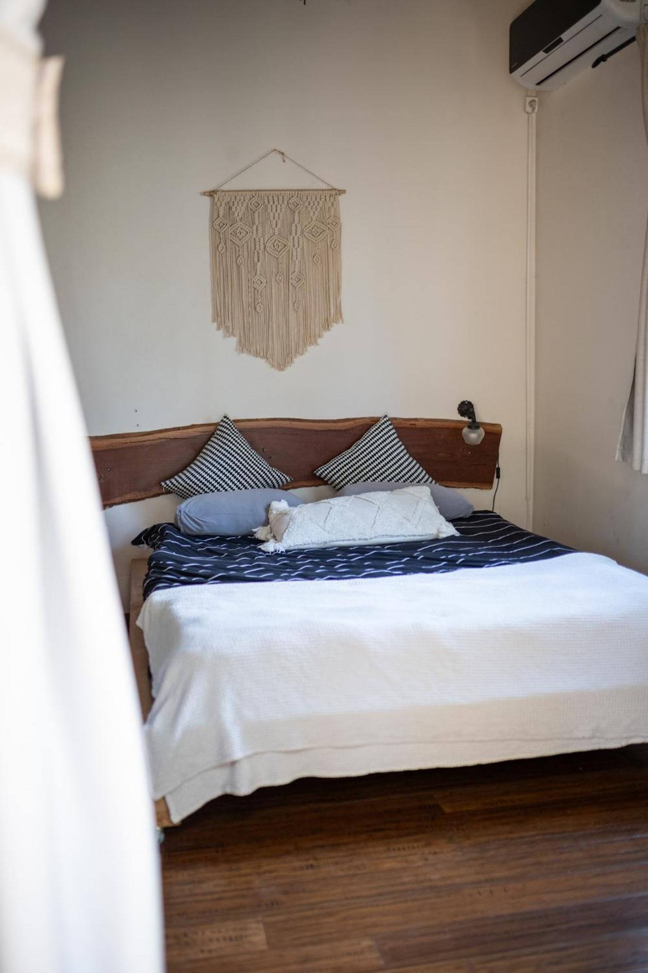 Gate Away B&B Units - המקום באל רום Eksteriør billede