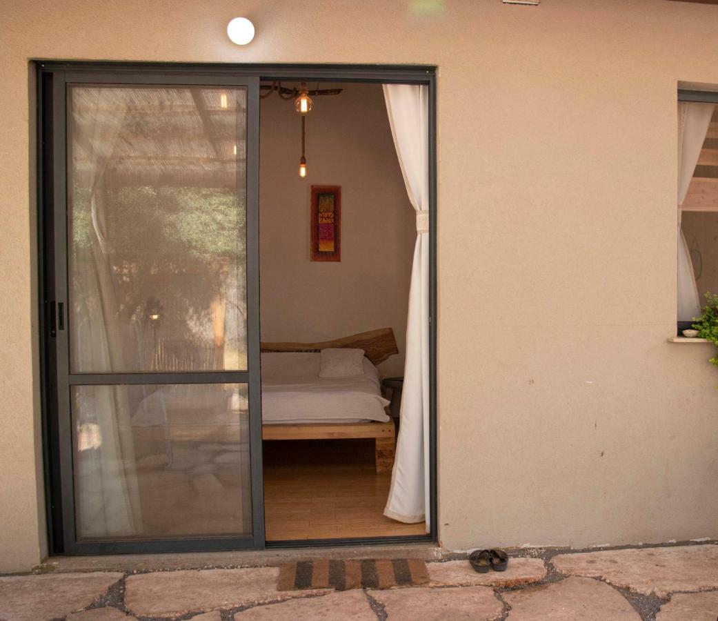 Gate Away B&B Units - המקום באל רום Eksteriør billede